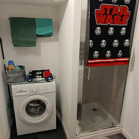 Maison Luxe Star Wars Aeroport Beauvais 2 A 5 Personnes Tillé